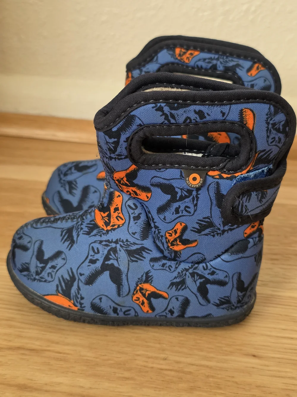 Baby Bogs Infant Cool Dino  Booties Size 5